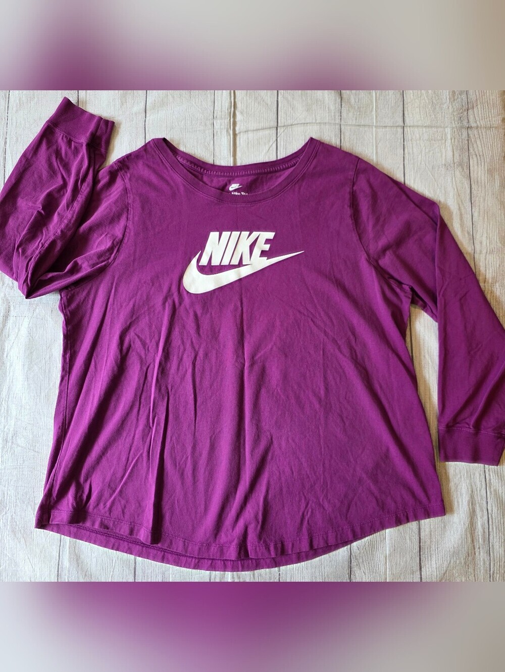 The Nike Tee Women's Size 1X Long Sleeve Plum Spellout Cotton Active Casual - Picture 2 of 7